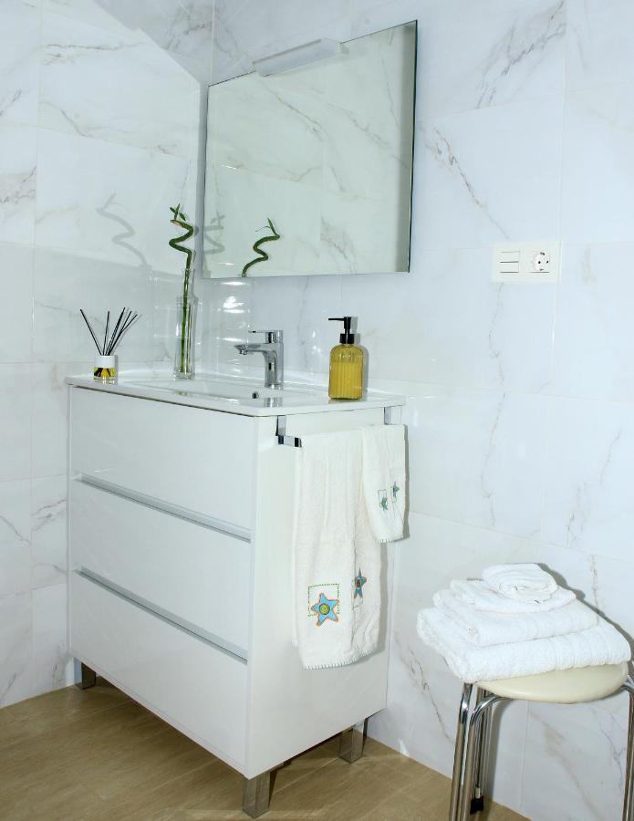 Apartamento R Y C Avilés Exterior foto